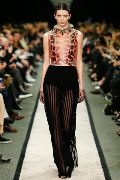 Look 48